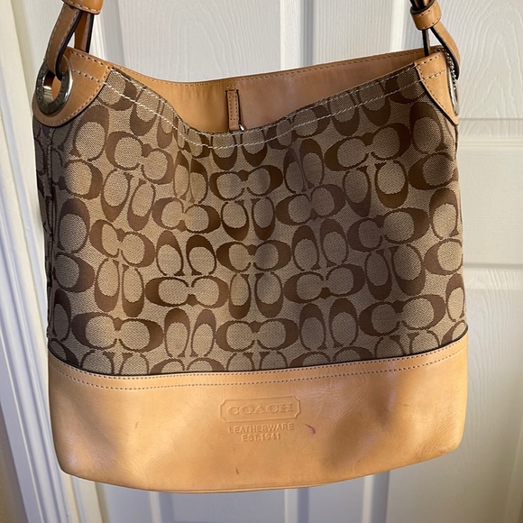Coach Handbags - Coach bag 🤩